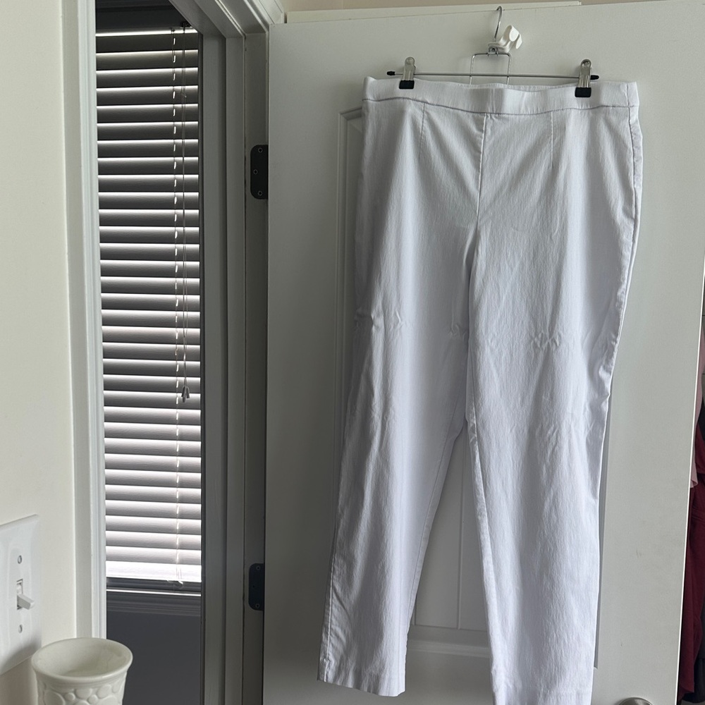Women’s White Pants